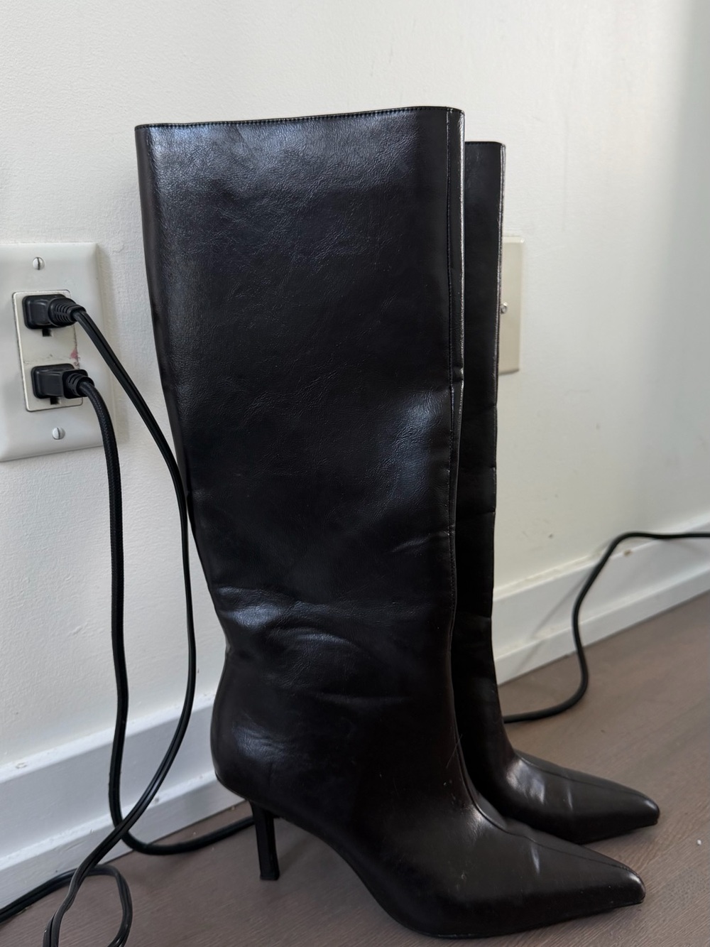 Zara Black Knee High Pointed Toe Kitten Heel Boots